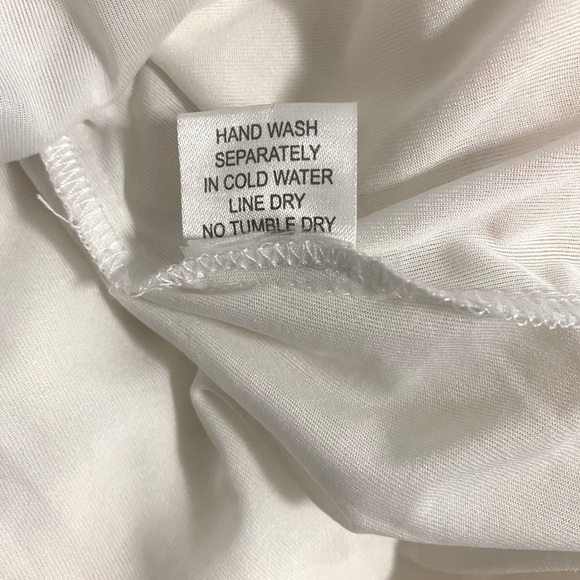 C|C Chic Connection White Medium Embroidered Boho Shift Dress with Inner Lining - Picture 8 of 10